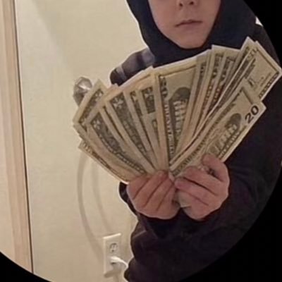 crXscvNtx's profile picture. 
