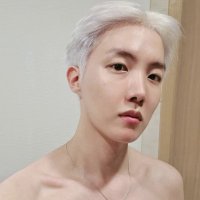 j-hope daily™ {slow}(@thehobiprint) 's Twitter Profile Photo