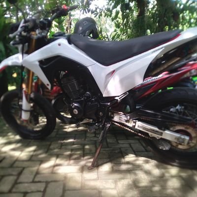 Jangan benci pemainnya, benci permainannya..