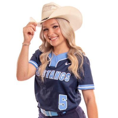 🥎 Vernon Commit • 2024 Texas Glory HTX #28 • Kingwood HS 🐎 Varsity Softball #5 • 2B, CF, C • C/O 2024 🥎