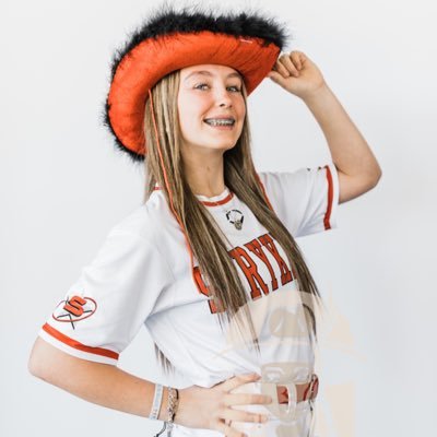 #28| 2028 | P/OF | FHS Varsity Softball | A&B Honor Roll | Strykers National - Esparza