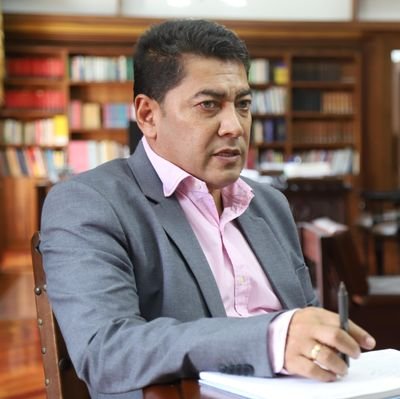 Secretario de Salud del Cauca |
Mag. en Gestión y Gobernanza Clínica | Con amplia experiencia en lo público y en el servicio a la ciudadanía