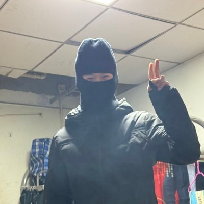 yr1994254668455's profile picture. 