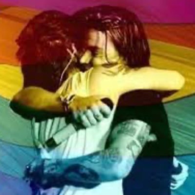Still a Directioner at heart 🇬🇧🇮🇪 / Believer of the most beautiful love story of all time/ 💙💚 love is love 🏳️‍🌈 Age: 23 / OT5
