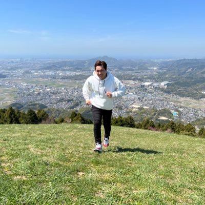 guli07's profile picture. 
