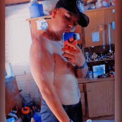 Chico hetero con ganas de probar cosas nuevas como see bisexual por ejemplo 😏🥵😈😁😍
Estoy soltero🤭
23 añitos