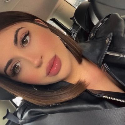 HollyH0x's profile picture. curvy and soft findom.   tribute before you message me. cashapp $hollyhox2