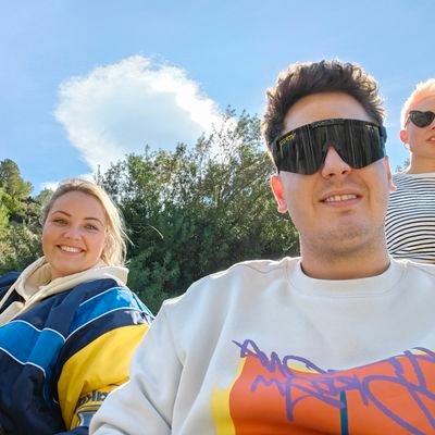 imnotaIAbot's profile picture. 