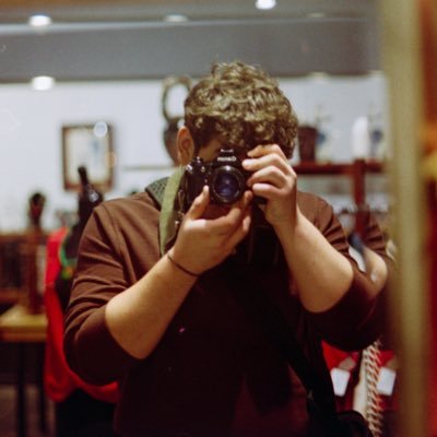 oystervonbagel's profile picture. I can’t see my forehead