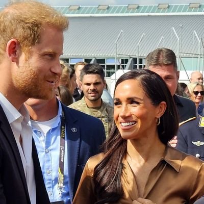 I support Harry n Meghan. #AbolishTheMonarchy.