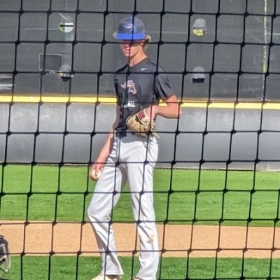 RHP Agoura High School (CA) 2026
Pitcher, 1B, OF
6'5