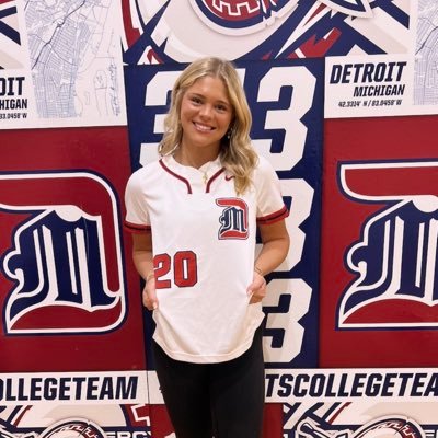 Detroit Mercy Softball Commit❤️⚔️💙// Finesse 18u Blackswamp // Springfield High School ‘25// ‘22 D1 State Runner up // Softball, Basketball,Volleyball //