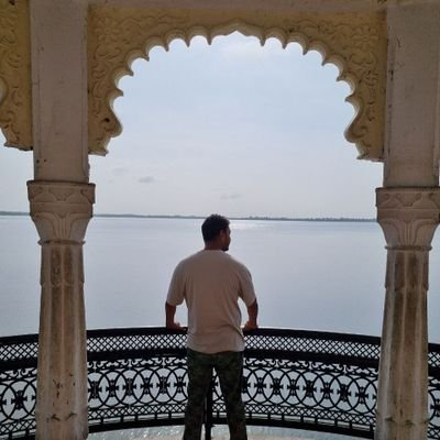 Tarun4225's profile picture. believe in karma ⚖