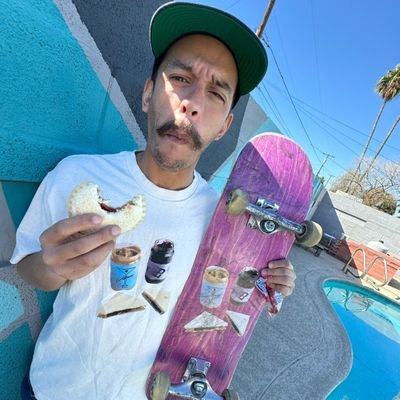 Creative endeavors. THC concentrate cultivator. 2000s MI/NYC skateboarding enthusiast. #skatetwitter observer. Crust connoisseur.