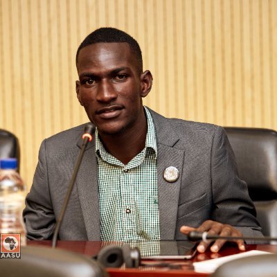 @Zinasuzim Secretary General|| @nustsrc Legal and Constitutional Affairs Minister||@SAYWHATOrg NCC||@Amnestyzim YPA 2023 ||@youthdecidezim Spokesperson||