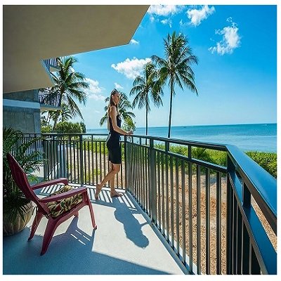 Ocean Front or Ocean View from Every Room *90' Scenic Balcony Huge 2200 Sq Ft under air. This is one of the largest oceanfront suites in Key West.