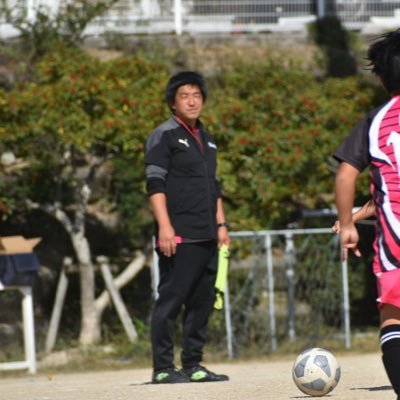 スポーツ整体師とサッカーコーチやってます。スペインサッカー 協会公認コーチモニトール/日本サッカー協会公認C級コーチ、3級審判/ OFC福音代表コーチ/元マイクラブトレーナー/整体師 愛媛県フットサルリーグ所属 東温K-Luz2017-現 専属トレーナー 2018,19フットサル愛媛県選抜トレーナー