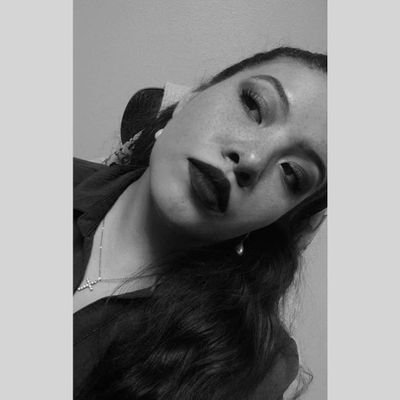 27yrs
Scorpio 🌞 | Gemini 🔝 | Leo 🌙 ||
Libros | Tattoo | Diseño | Astrología | Tarot | Ilustración | Fotografía
🇲🇽
IG: carmina.lightwood
English Teacher 🍎
