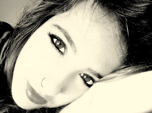 Apaixonada por skate e apaixonada pelo @pestypedroso *-* adoro gatus ;D mifazfeliz?
segue=)