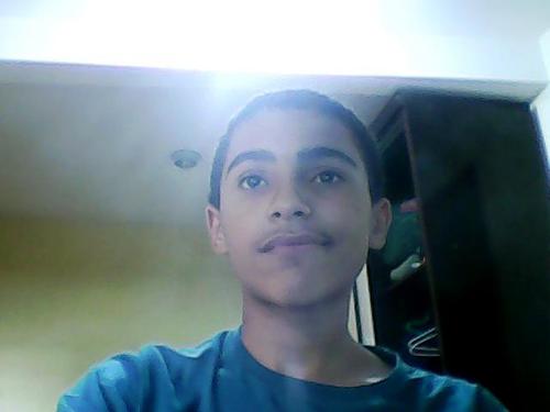 palavras que me descrevem facilmente são nerd,videogame,internet,pc,escola.Mas também não sou chato igual a pessoas.......
