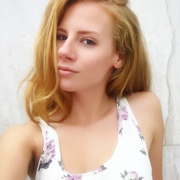 Lola Novak Profile
