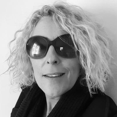 MarieJo_Rabaca's profile picture. Thèse professionnelle, La radio: quel, avenir dans un univers ultra digitalisé ? MBA Manager du Marketing Digital 
#MBAMCI #DigitalMarketing  #Radio #Podcast