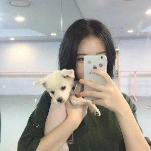 yumizi349326's profile picture. 