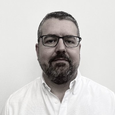Senior Sales Leader. Man Utd/Rugby fan and occasional snowboarder. My views are my own.