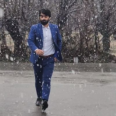 Sar Faraz is a Public servant working for people with Government  of J&k .A 2015 Batch jKAS officer ,Public Speaker, orator ,poet and social media influencer.