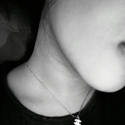 ririary_'s profile picture. yu brik ma helf brik