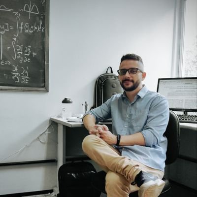 Físico, aparentemente🇧🇷
Physicist, apparently 🇬🇧
Physicien, apparemment🇫🇷
Fiziķis, acīmredzot 🇱🇻