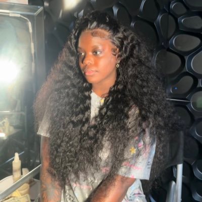 work in silence, let the success be the noise 🥂💕 instagram : @ caz.meree ♥ VIRGOAT 🐐♍️