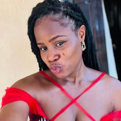 chy_glad1's profile picture. | Aspiring project manager | I make designs for fun☺ | I love knowing something about anything