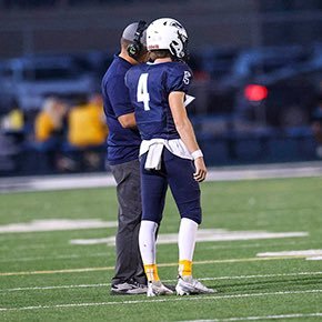 Quarterback @ Plainfield South High School(8A)| Class of ‘24| 6’2” 190lbs | SPC First Team All-Conference | HM All-Area | 4.71/5 gpa | T&F | IWU Commit 🟢⚪️