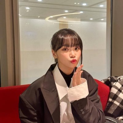 rtrtrt128's profile picture. 