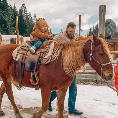 Dejvoo11's profile picture. 