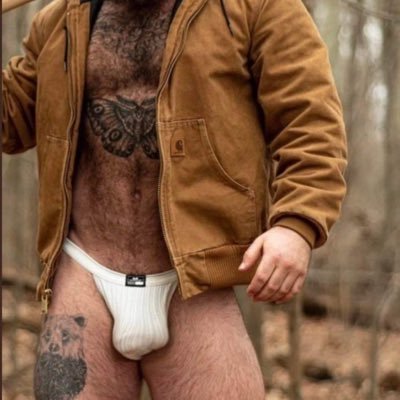 NSFW, 18+ ONLY Muscle bear whore .... love muscle, fur, cock, cum, piss, nips, ripe pits, ass, kissing, groups - MASCULINE MEN. COCK.