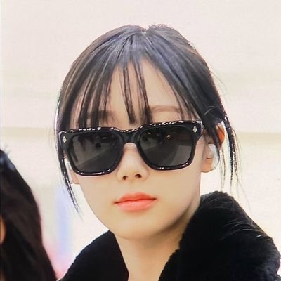 grab driver ni aeri uchinaga • 97z • he/him • bns: @chaeri_sells
