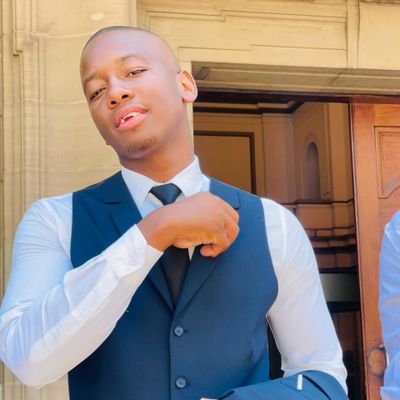 Law Graduate📚🕯
Admitted Attorney ⚖
Director
IG: https://t.co/0IIcL2b2qg
info@mbmashigolaw.co.za