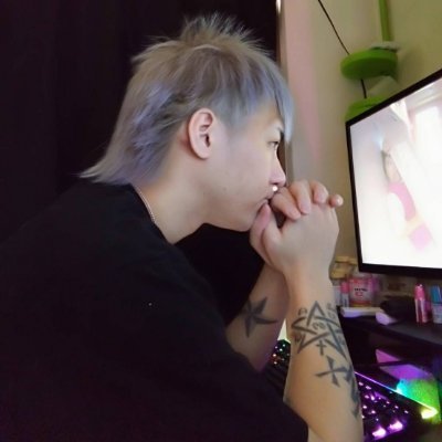 TinDng249961's profile picture. @DackieSwap
