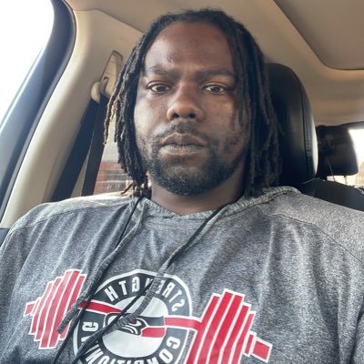 ALA HS football/basketball coach working to turn young boys into grown respectable men through sports. Food truck owner (Mr. Everythangz Grill) #paywhatyouowe