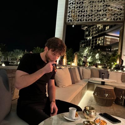 Vince2paris's profile picture. 