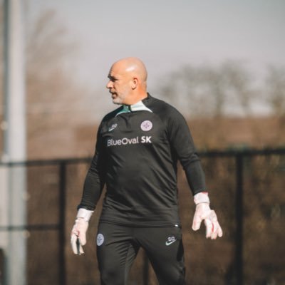 Goalkeeper Coach for @racingloufc @nwsl         | 🧤@setgkteam| @teamtotal_ath