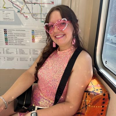 ausswiftie1313's profile picture. no thoughts, just ❤️‍🔥taylor swift❤️‍🔥