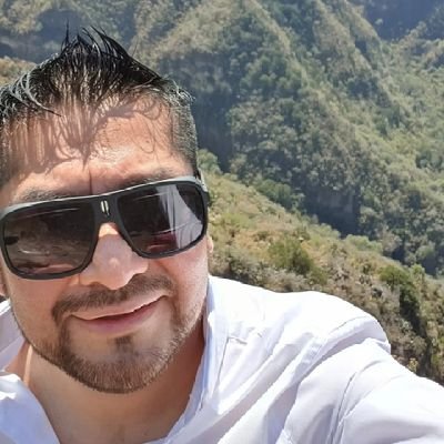 EdenfloRocks's profile picture. I speak Python💻📲
Taekwondoin 🥋👊
Hard-rockero, heavy-metalero🎸
Baterista en proceso 🥁

♫ It's gotta be rock and roll music, if you wanna dance with me...