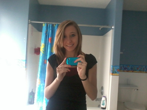 brookenicole013's profile picture. 