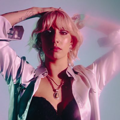 MaraAnne24's profile picture. 