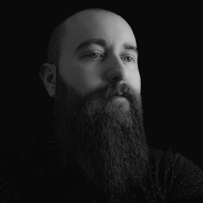 Obsessed creator. Freelance web designer for 14 years. 🏴 Interviewing my favorite designers ⇝ https://t.co/YYPEUz4avb Browse my work ⇝ https://t.co/9SldDvzWNy