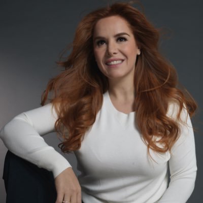 Consultora de Imagen Pública y Comunicación,Conferencista, Autora del libro: Imagen de Crack. Hablemos Claro Dominio Radio 96.5FM de lunes a viernes 9 a 10 am