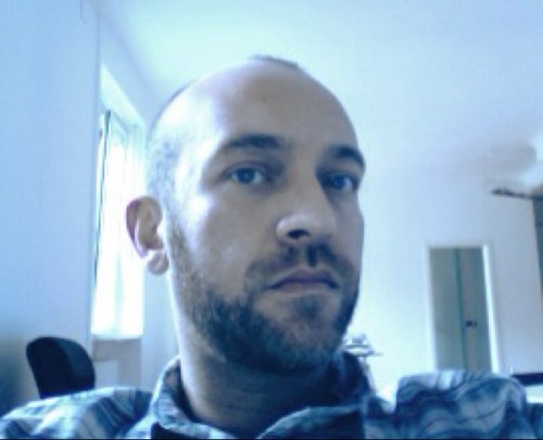 Cris_Fer1975's profile picture. 